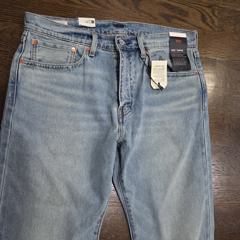 NWT Levi's 502  Classic Light Blue Straight Jeans sz.34×34